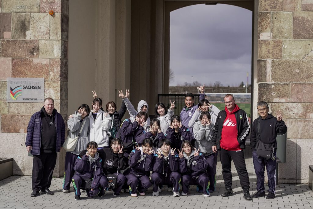 Besuch der Omiyakita Highschool